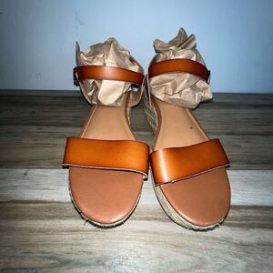 Big Buddha Strappy Sandal Shoes Women’s 9 Brown Tan Wedge Heel Summer Buckle